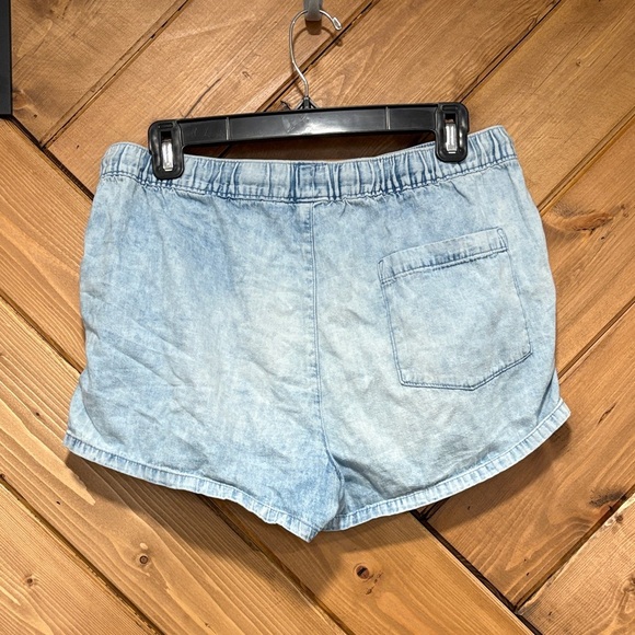 Aerie Denim Style Blue Women's Shorts 100% Cotton Medium - Picture 2 of 4